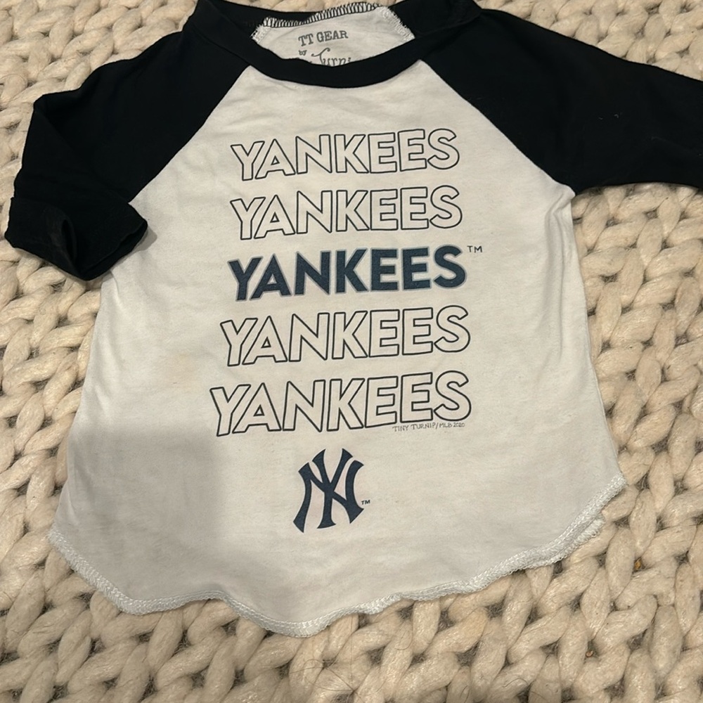 Yankee shirt